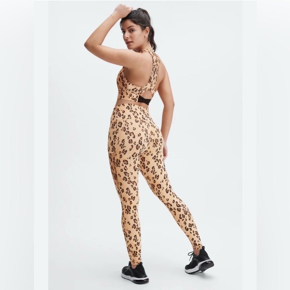 Fabletics Women's On-The-Go Leggings and sports bra Size S set Leopard Print